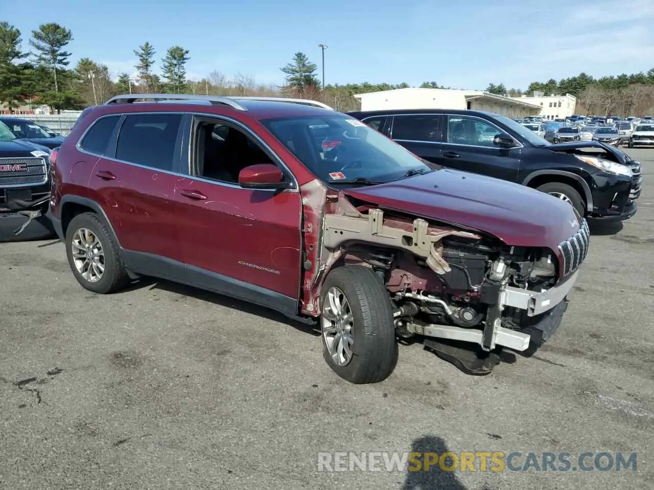 4 Photograph of a damaged car 1C4PJMLB7KD213295 JEEP GRAND CHER 2019