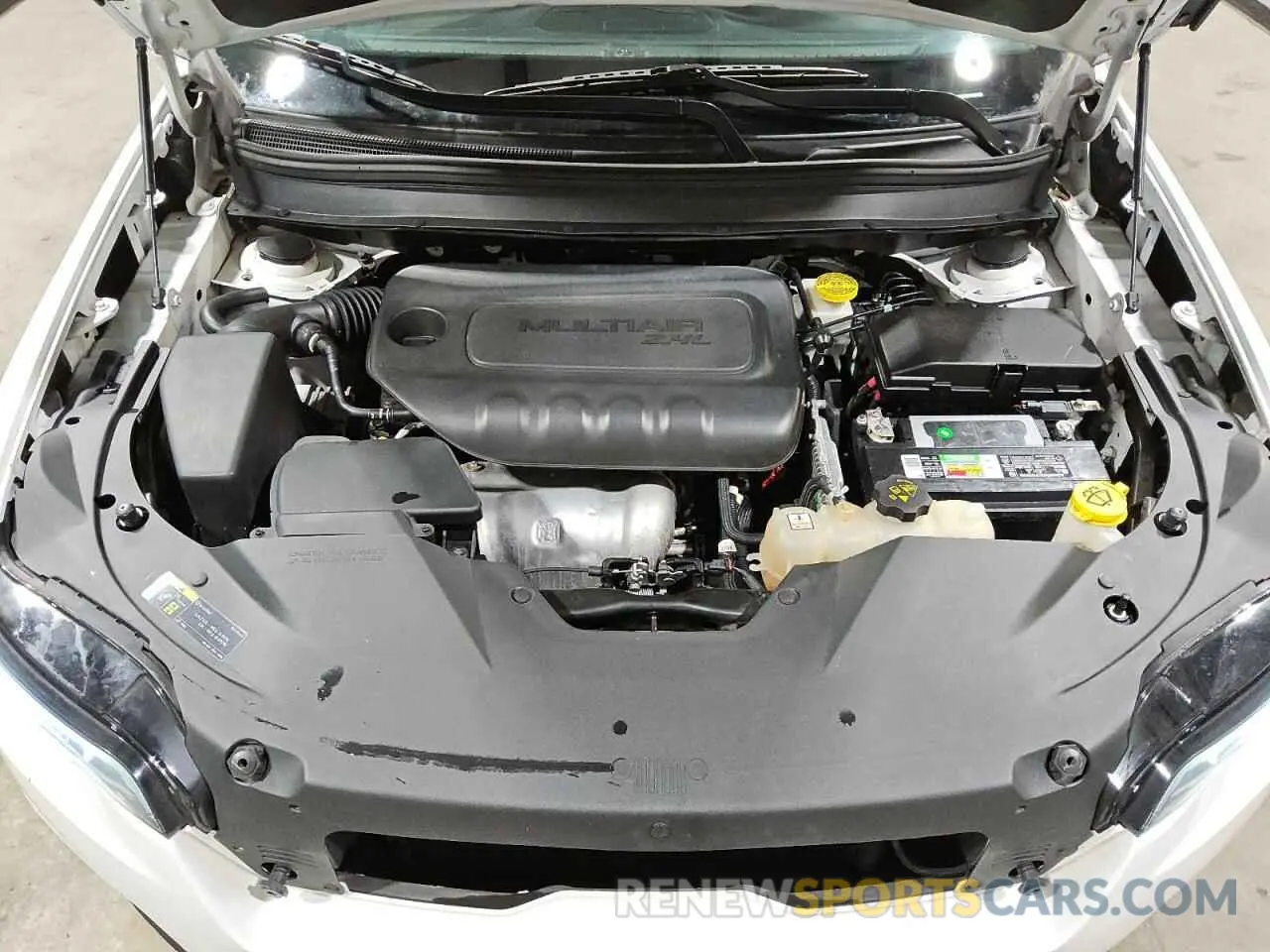 12 Photograph of a damaged car 1C4PJMLB7KD448103 JEEP GRAND CHER 2019