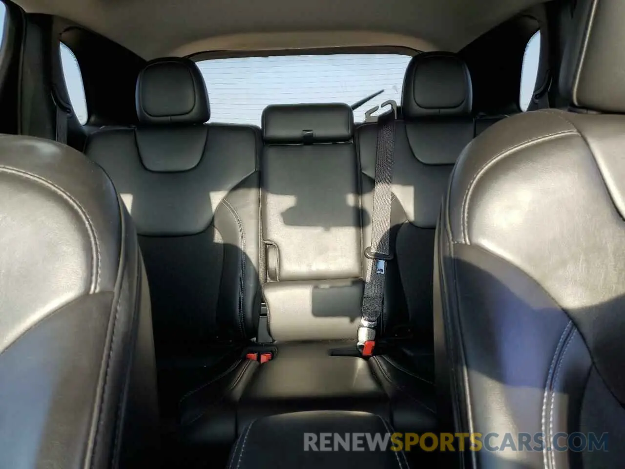 10 Фотография поврежденного автомобиля 1C4PJMLB7KD478458 JEEP GRAND CHER 2019