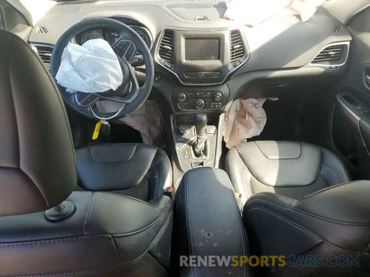 8 Photograph of a damaged car 1C4PJMLB8KD233703 JEEP GRAND CHER 2019