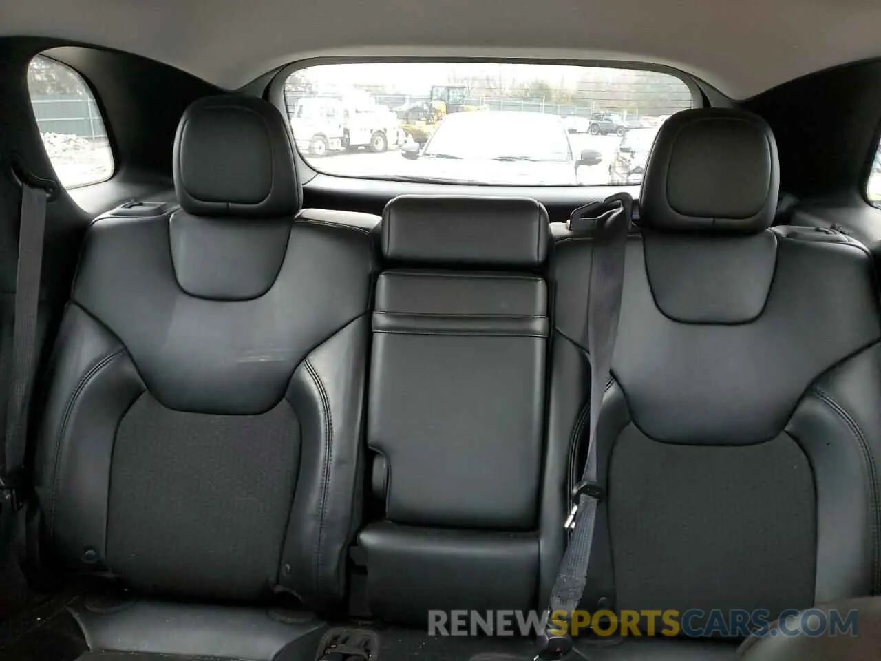 10 Photograph of a damaged car 1C4PJMLB8KD291293 JEEP GRAND CHER 2019