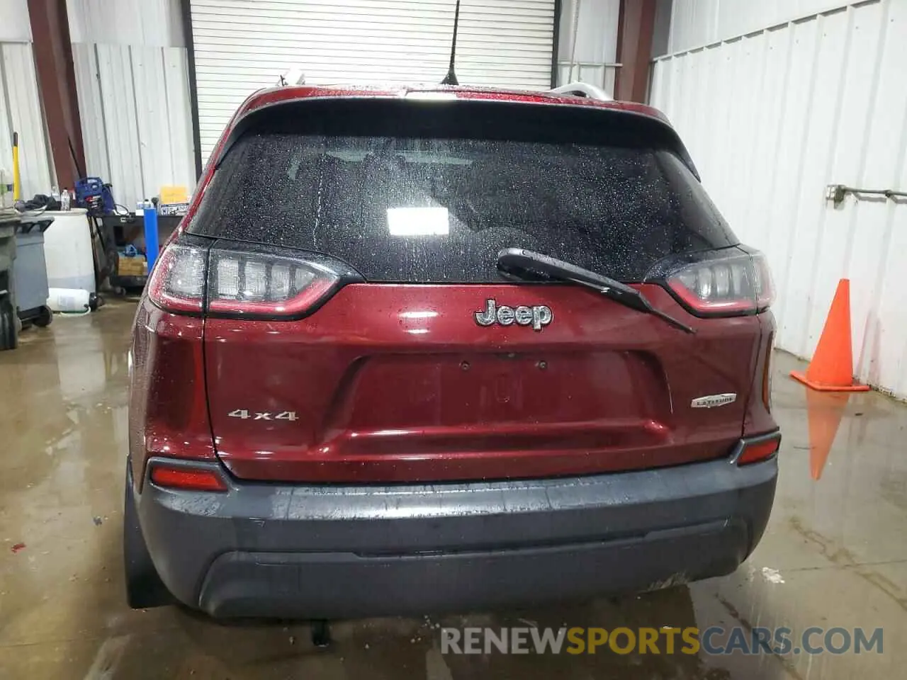 6 Photograph of a damaged car 1C4PJMLB9KD194037 JEEP GRAND CHER 2019