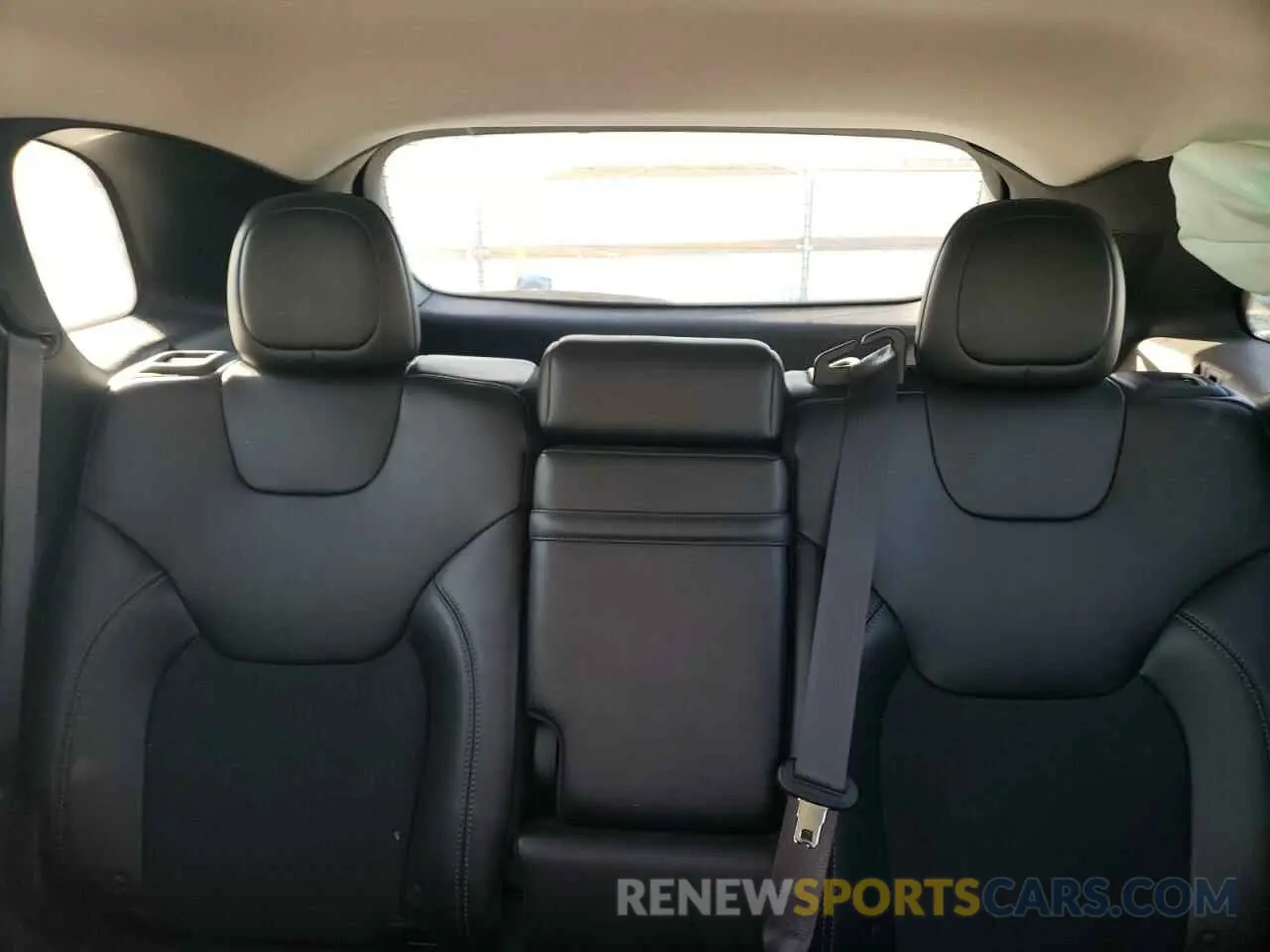 10 Фотография поврежденного автомобиля 1C4PJMLB9KD213380 JEEP GRAND CHER 2019