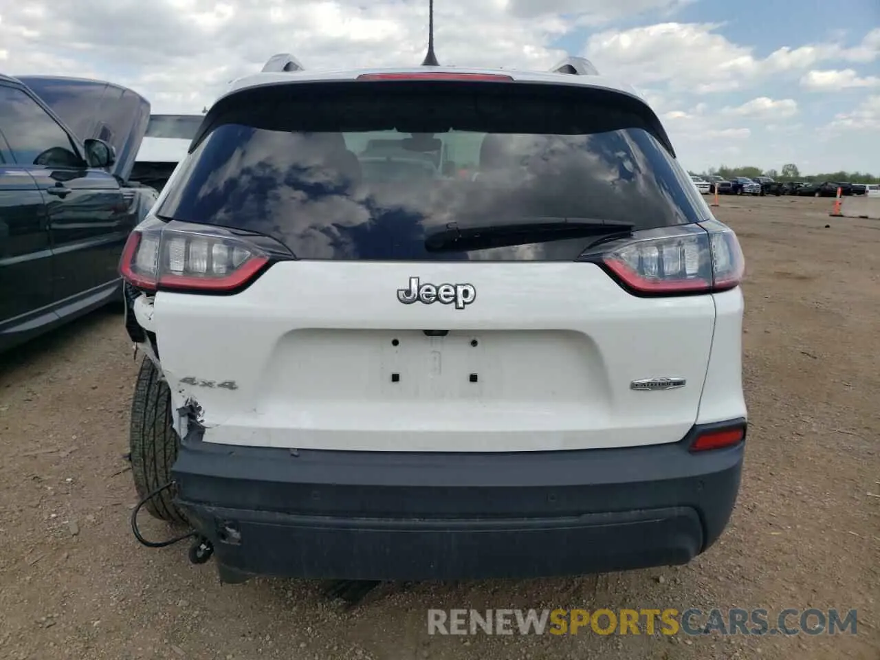 6 Photograph of a damaged car 1C4PJMLB9KD453108 JEEP GRAND CHER 2019