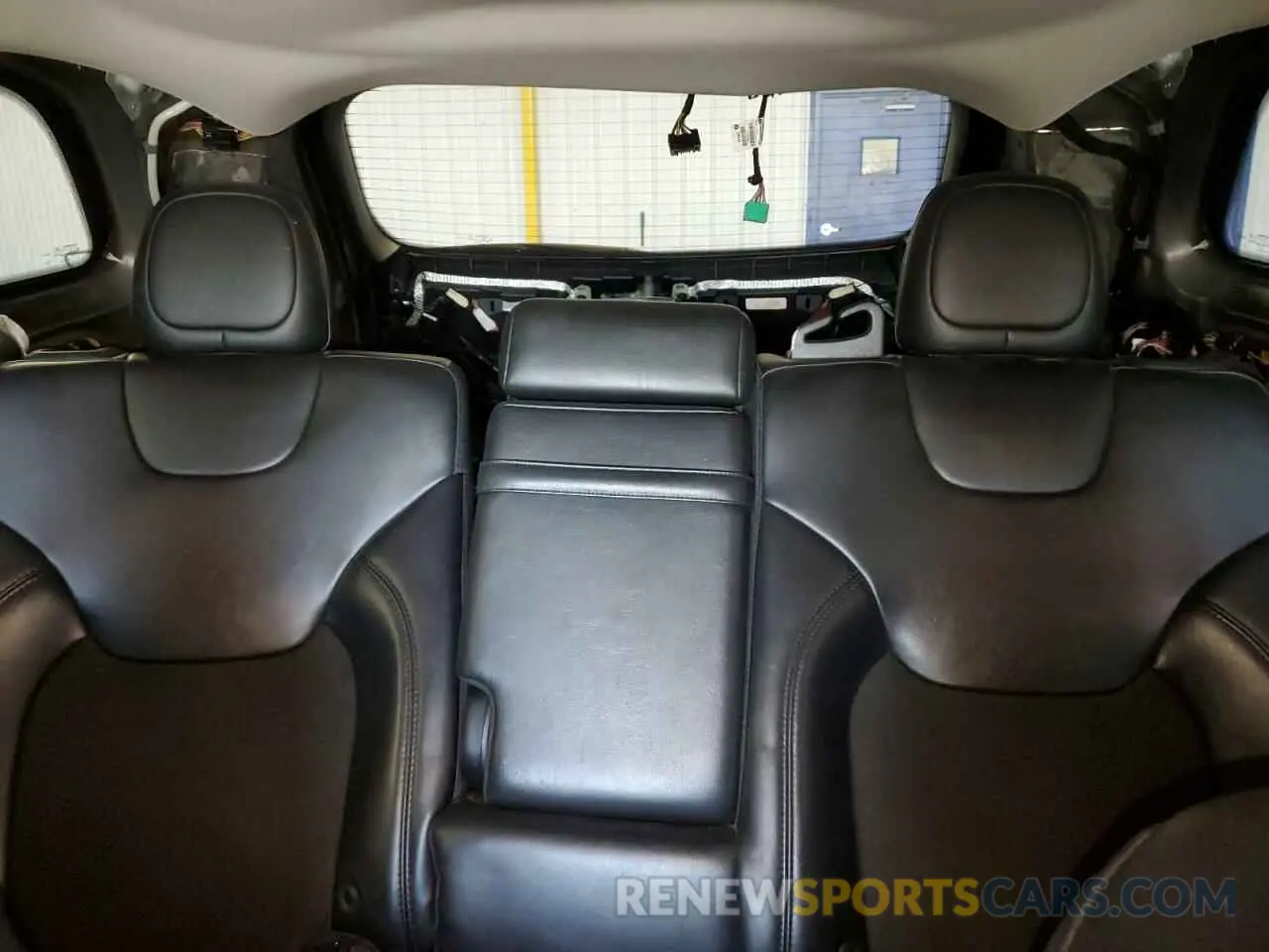 10 Photograph of a damaged car 1C4PJMLBXKD293482 JEEP GRAND CHER 2019