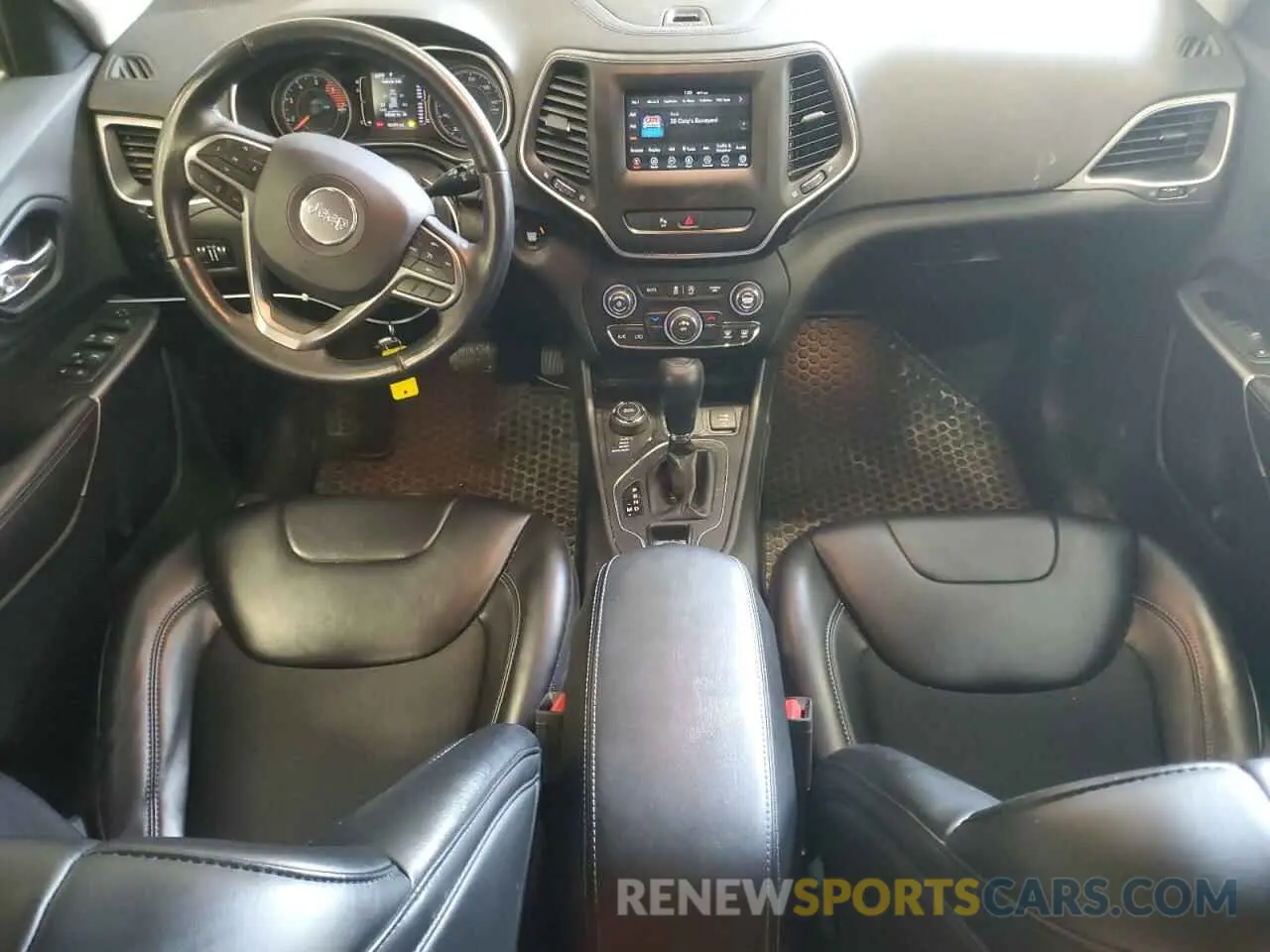 8 Photograph of a damaged car 1C4PJMLN8KD386205 JEEP GRAND CHER 2019