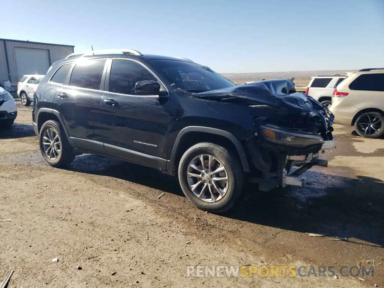 4 Photograph of a damaged car 1C4PJMLX3KD408306 JEEP GRAND CHER 2019