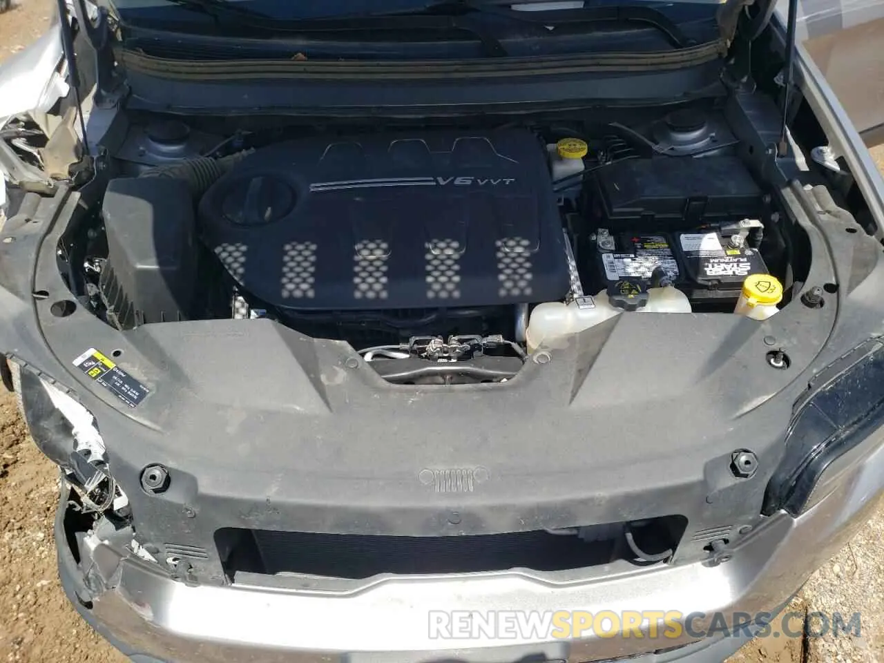 12 Photograph of a damaged car 1C4PJMLX5KD331230 JEEP GRAND CHER 2019