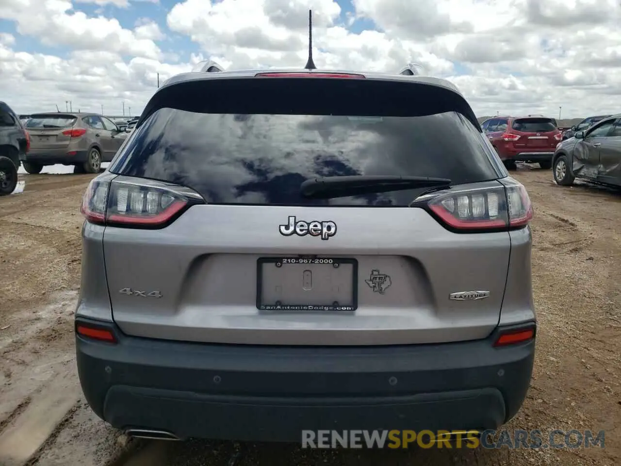 6 Photograph of a damaged car 1C4PJMLX5KD331230 JEEP GRAND CHER 2019