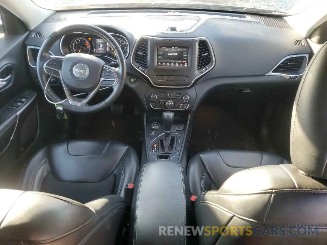 8 Photograph of a damaged car 1C4PJMLX6KD106539 JEEP GRAND CHER 2019