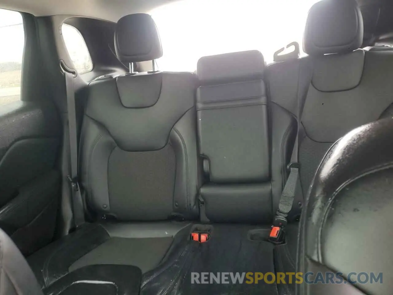 10 Фотография поврежденного автомобиля 1C4PJMLX6KD404671 JEEP GRAND CHER 2019