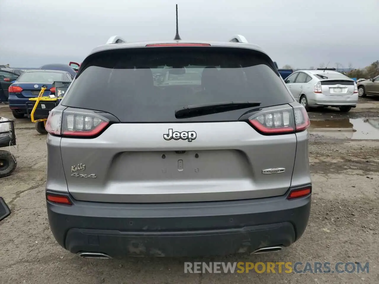 6 Photograph of a damaged car 1C4PJMLX8KD447411 JEEP GRAND CHER 2019