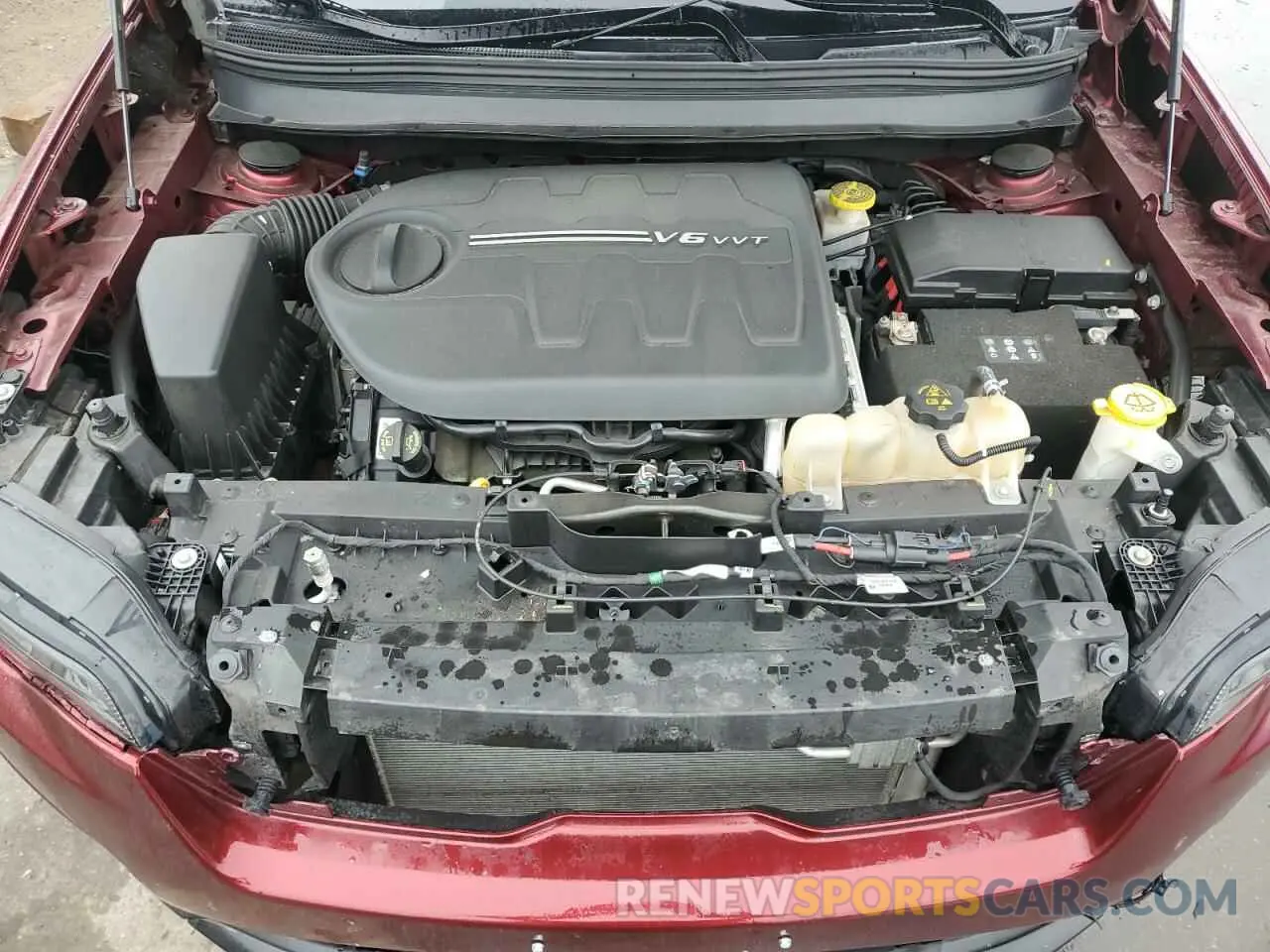 12 Photograph of a damaged car 1C4PJMLX8KD473068 JEEP GRAND CHER 2019