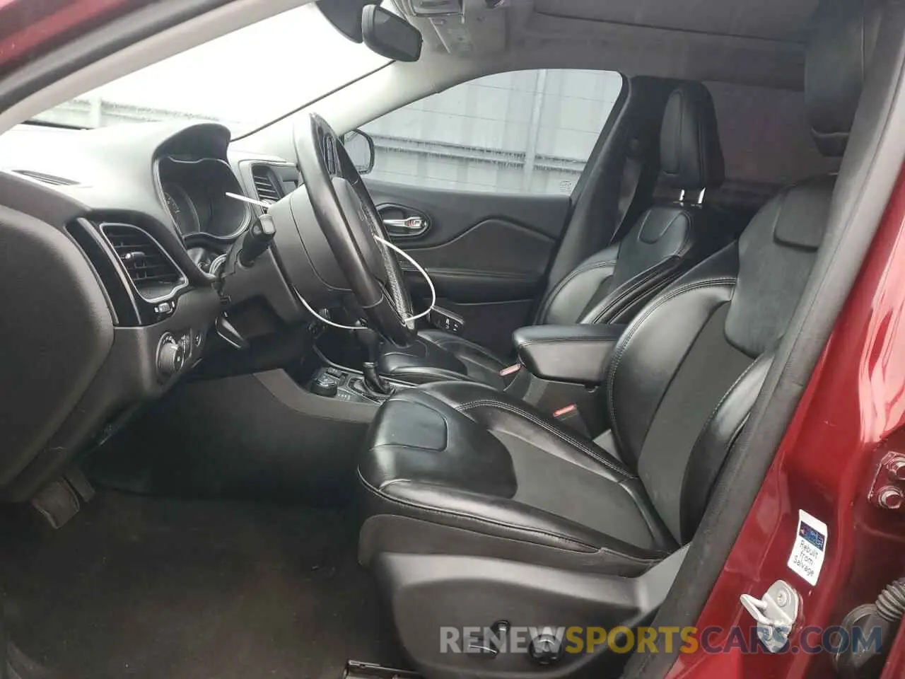 7 Photograph of a damaged car 1C4PJMLX8KD473068 JEEP GRAND CHER 2019