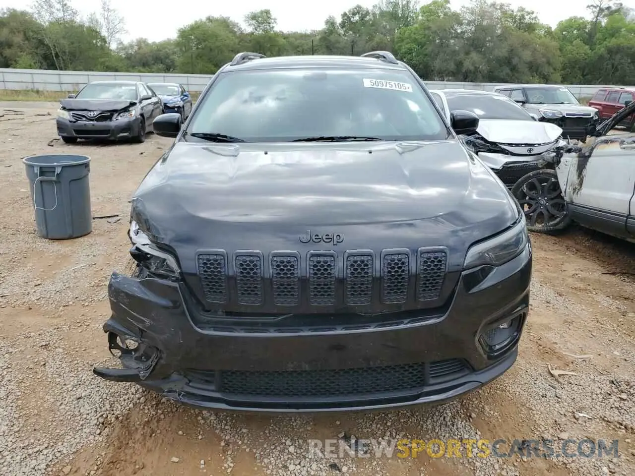 5 Photograph of a damaged car 1C4PJMLX9KD451502 JEEP GRAND CHER 2019