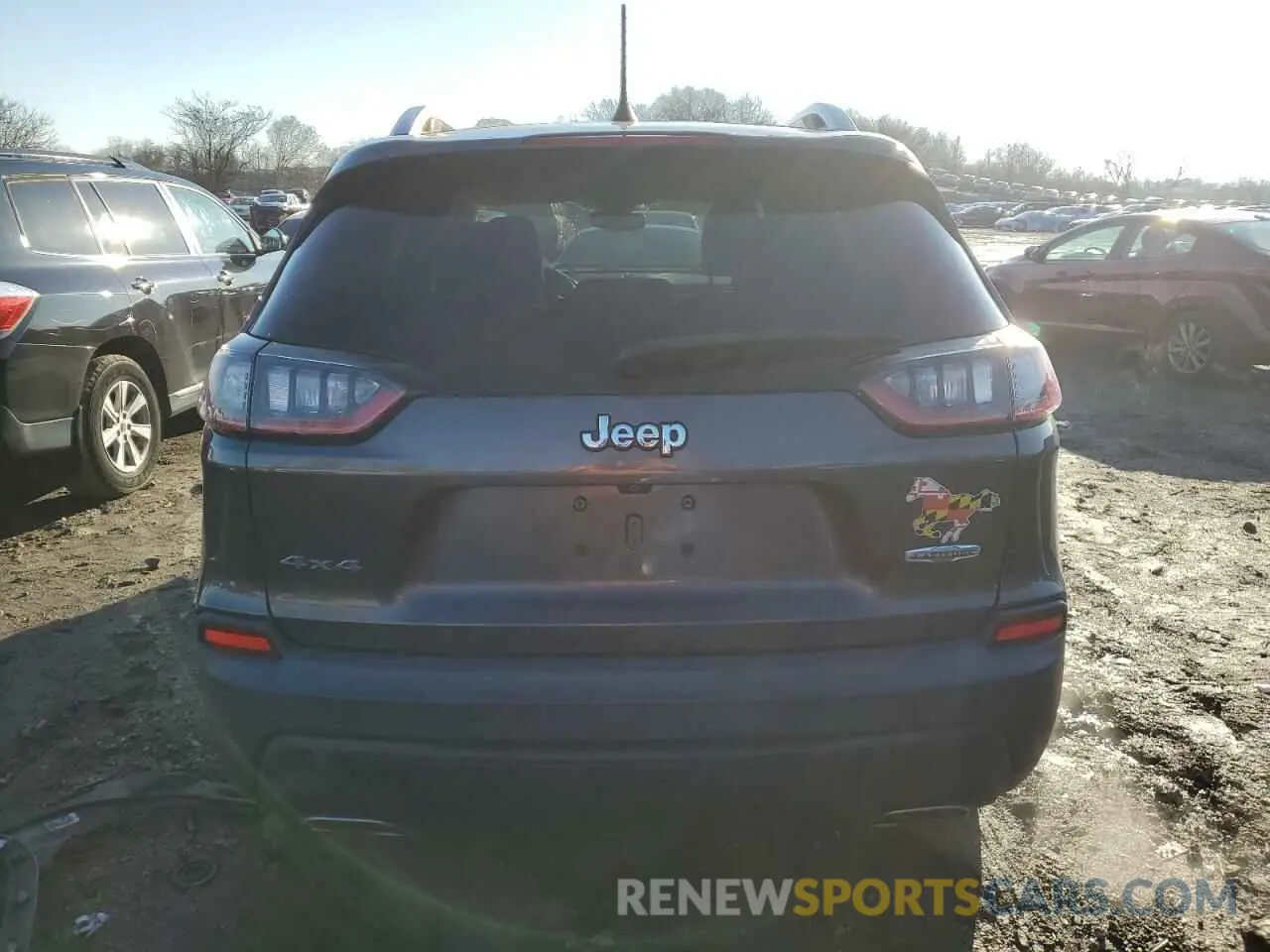 6 Photograph of a damaged car 1C4PJMLXXKD267430 JEEP GRAND CHER 2019