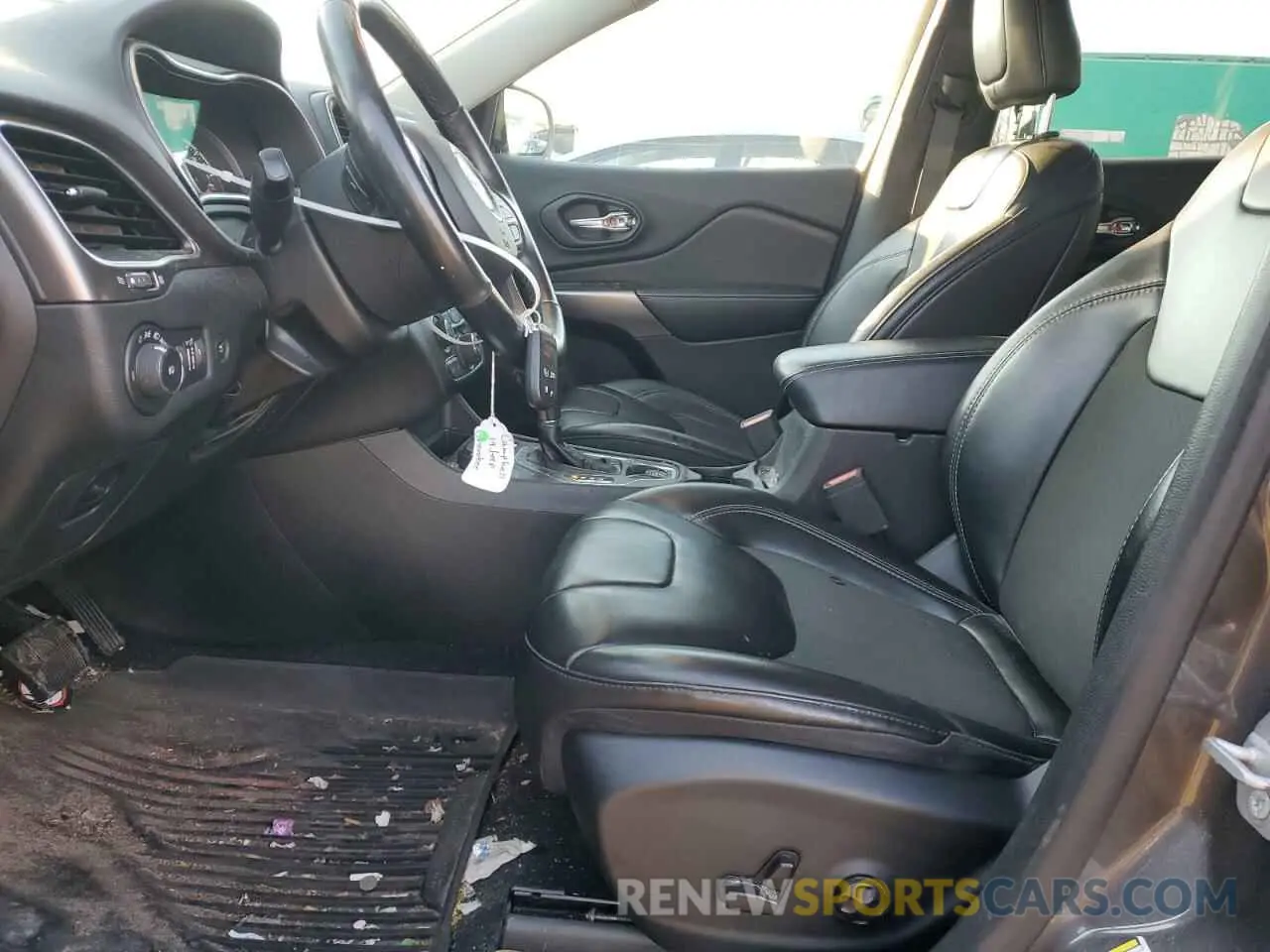 7 Photograph of a damaged car 1C4PJMLXXKD267430 JEEP GRAND CHER 2019