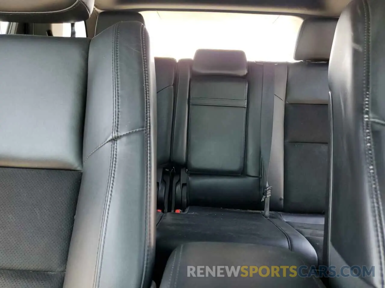 10 Photograph of a damaged car 1C4RJEAG3KC698523 JEEP GRAND CHER 2019
