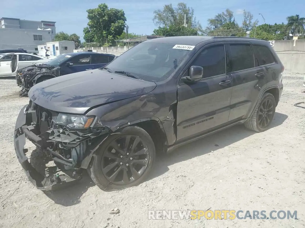 1 Photograph of a damaged car 1C4RJEAG7KC672863 JEEP GRAND CHER 2019