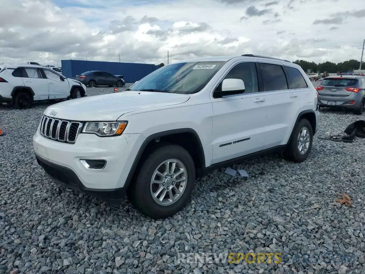 1 Photograph of a damaged car 1C4RJEAG8KC644988 JEEP GRAND CHER 2019
