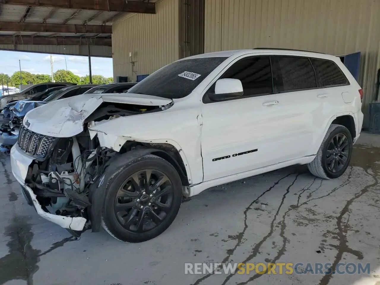 1 Photograph of a damaged car 1C4RJEAGXKC833075 JEEP GRAND CHER 2019