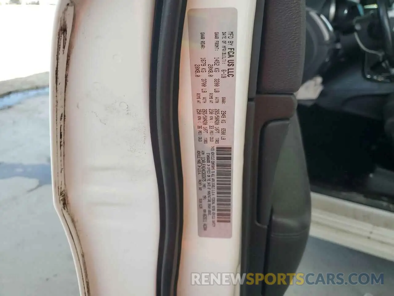 13 Photograph of a damaged car 1C4RJEAGXKC833075 JEEP GRAND CHER 2019
