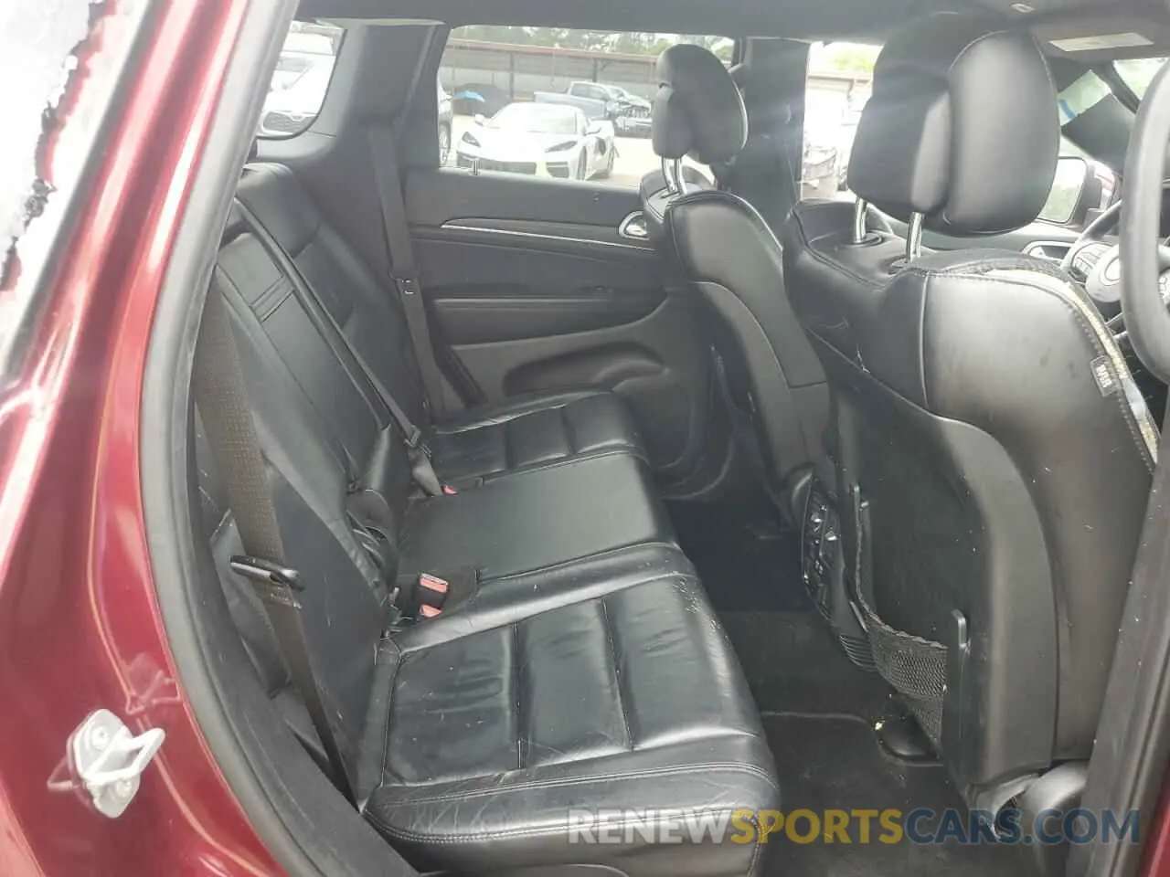 11 Photograph of a damaged car 1C4RJEBG6KC656832 JEEP GRAND CHER 2019