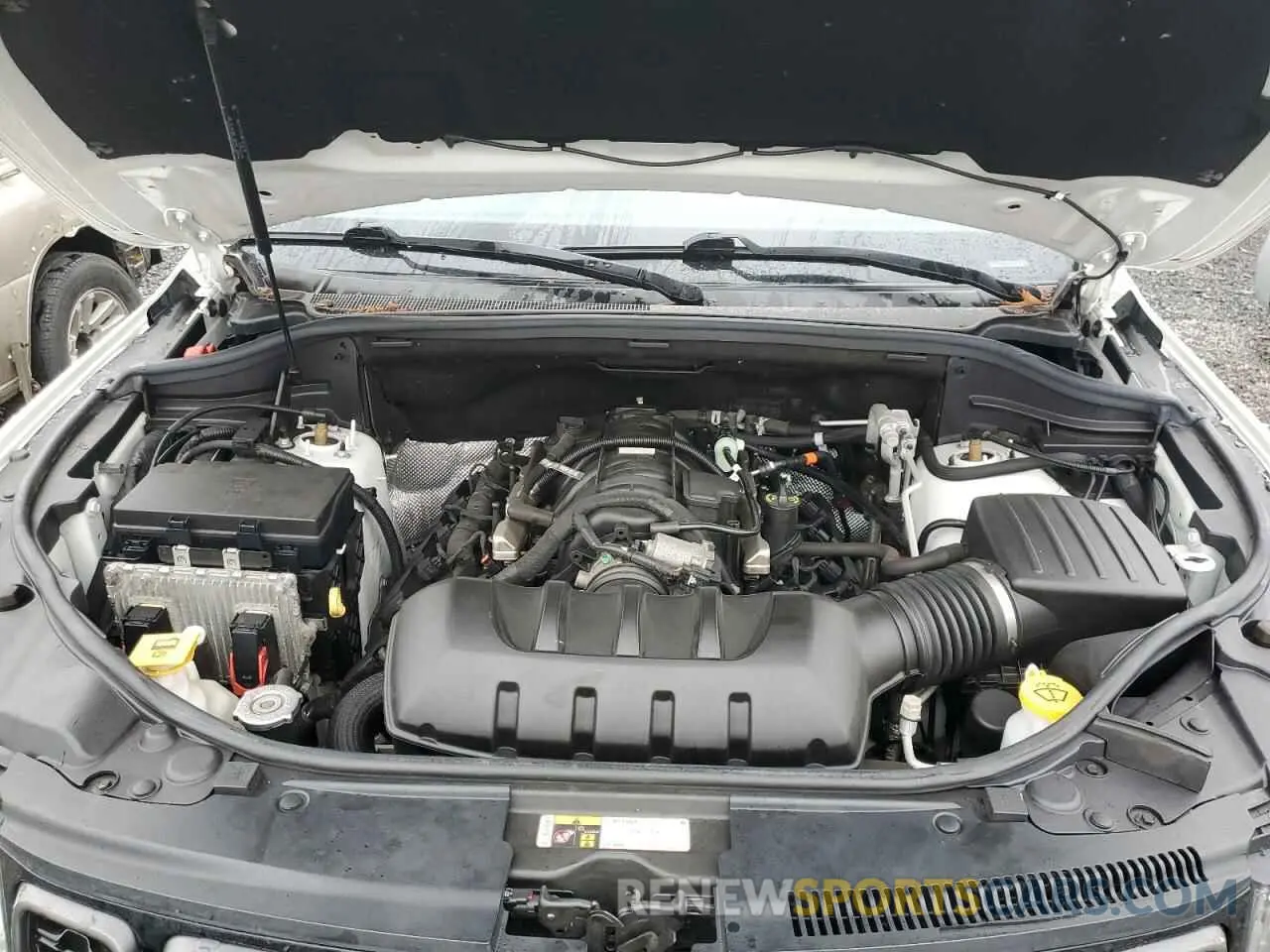 12 Photograph of a damaged car 1C4RJEBG7KC715791 JEEP GRAND CHER 2019