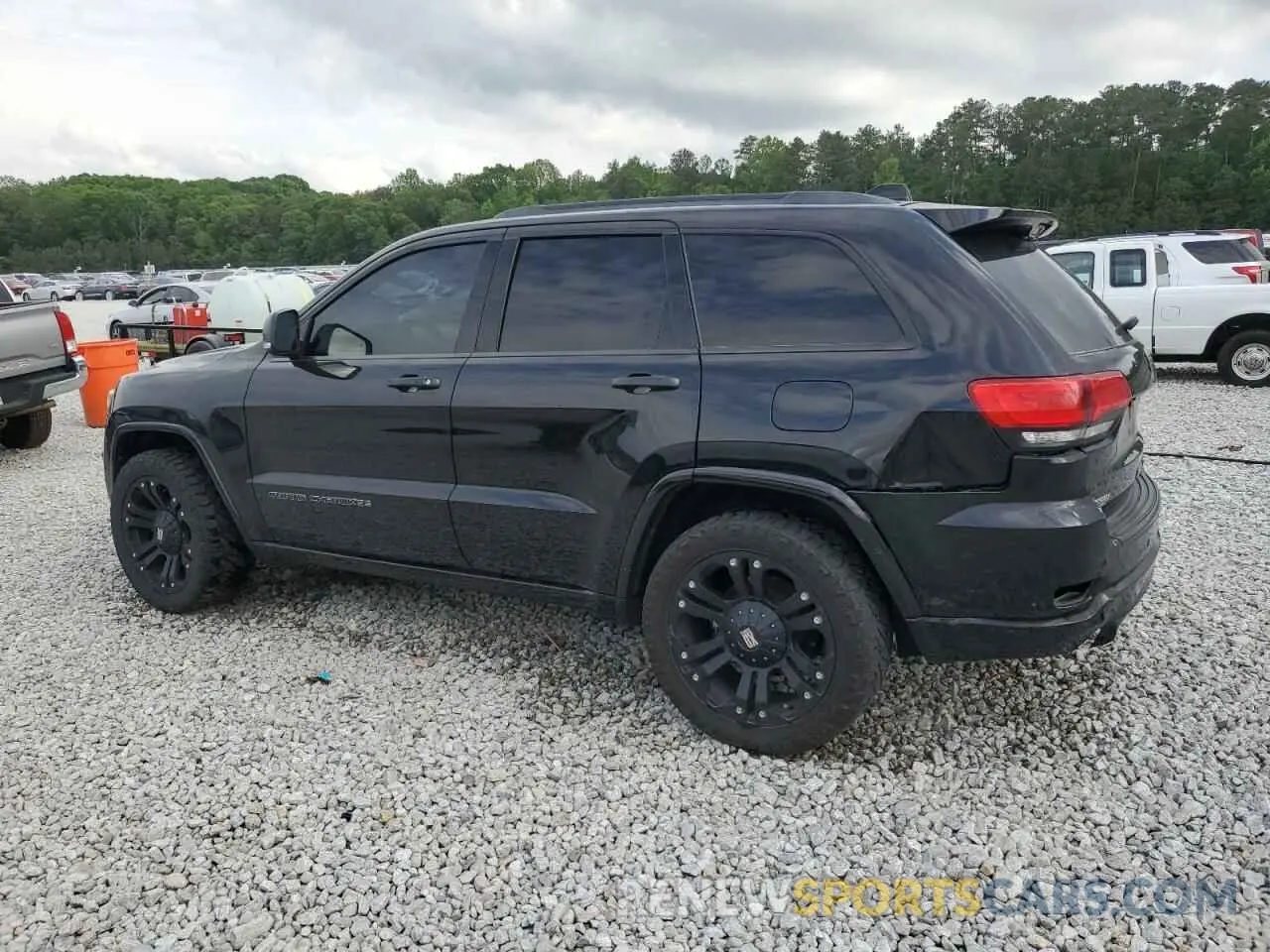 2 Photograph of a damaged car 1C4RJECG3KC720775 JEEP GRAND CHER 2019