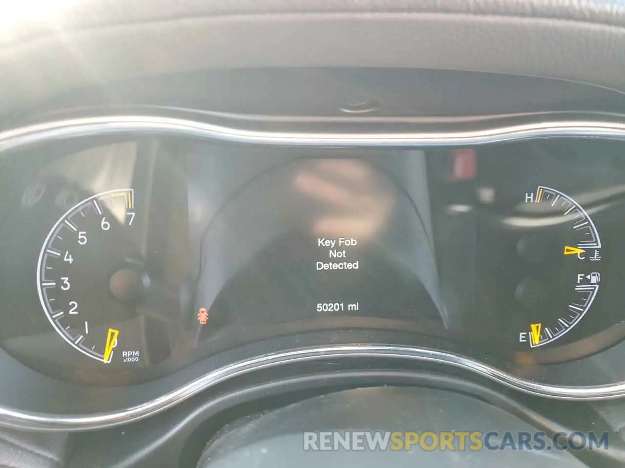 9 Фотография поврежденного автомобиля 1C4RJECG4KC707811 JEEP GRAND CHER 2019
