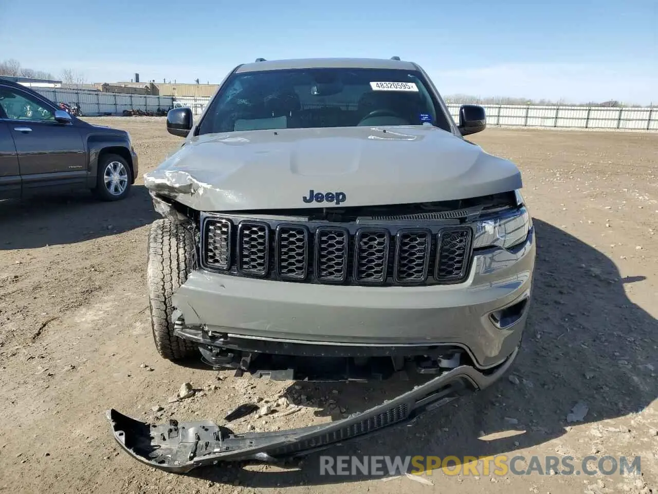 5 Photograph of a damaged car 1C4RJFAG1KC807907 JEEP GRAND CHER 2019