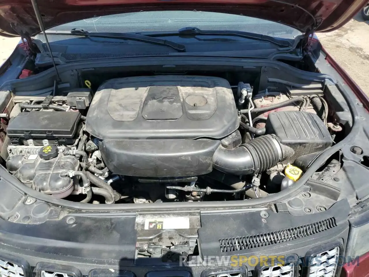 12 Photograph of a damaged car 1C4RJFAG1KC837814 JEEP GRAND CHER 2019