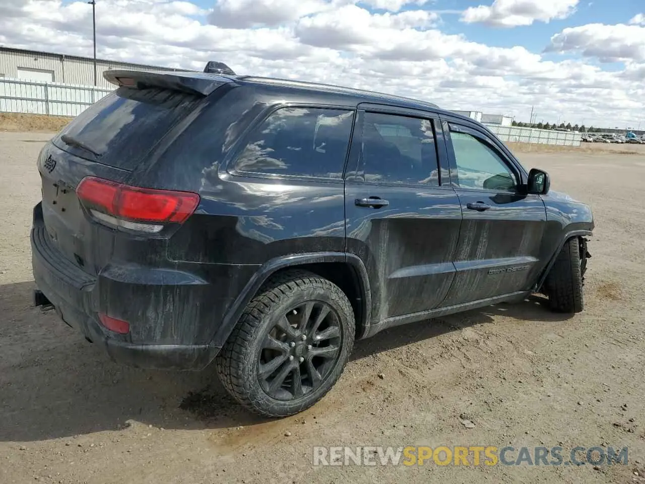 3 Photograph of a damaged car 1C4RJFAG1KC837912 JEEP GRAND CHER 2019