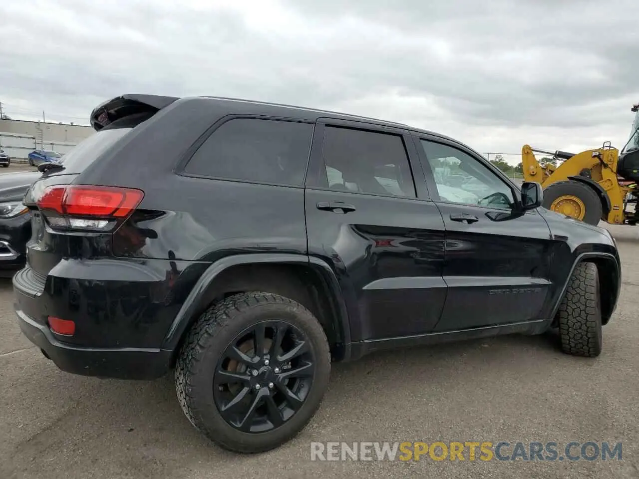 3 Photograph of a damaged car 1C4RJFAG2KC561899 JEEP GRAND CHER 2019