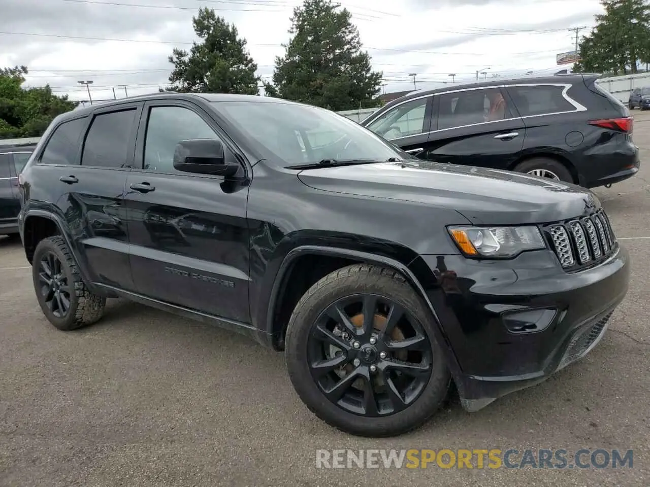 4 Photograph of a damaged car 1C4RJFAG2KC561899 JEEP GRAND CHER 2019