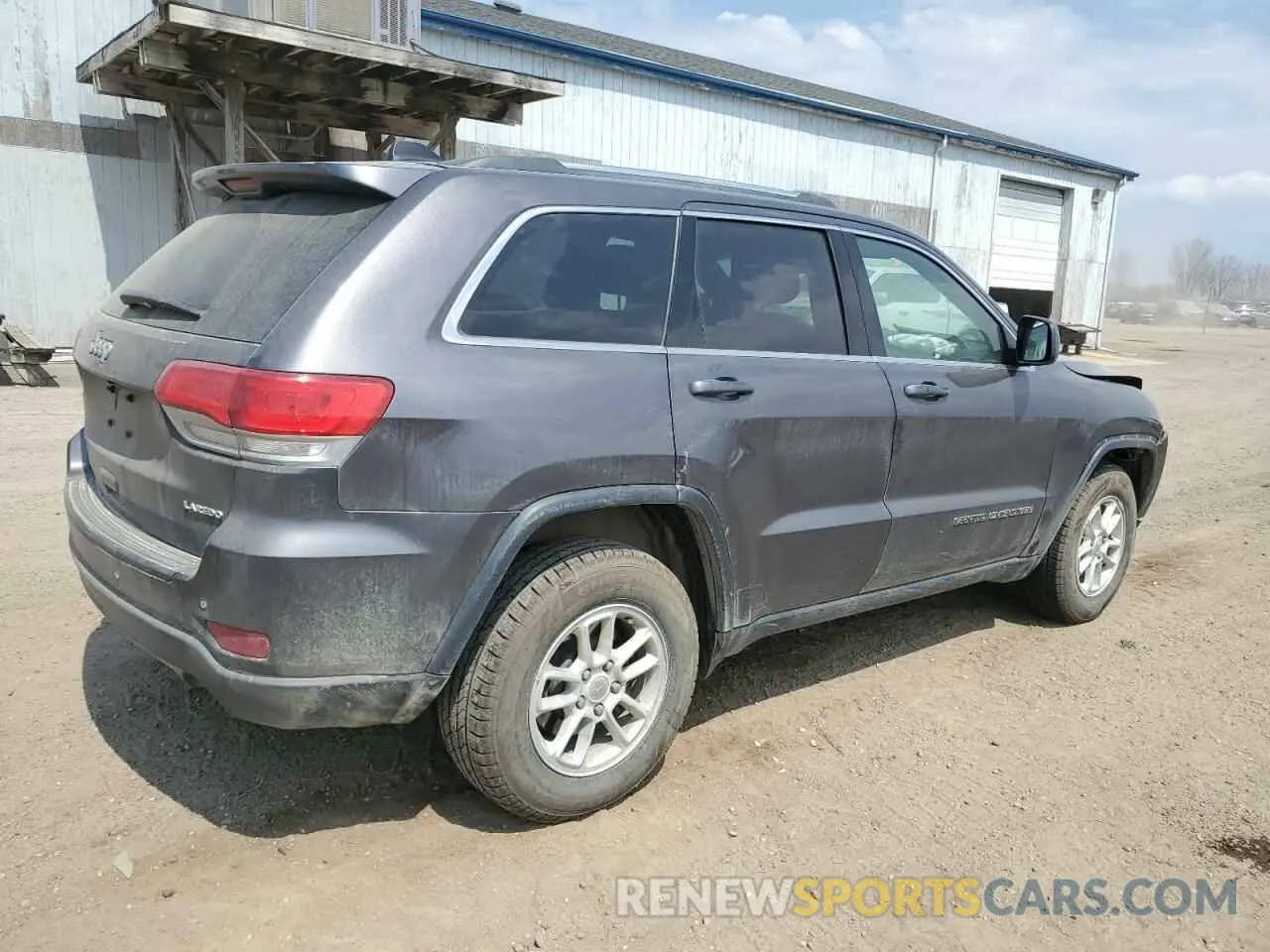 3 Photograph of a damaged car 1C4RJFAG2KC810380 JEEP GRAND CHER 2019