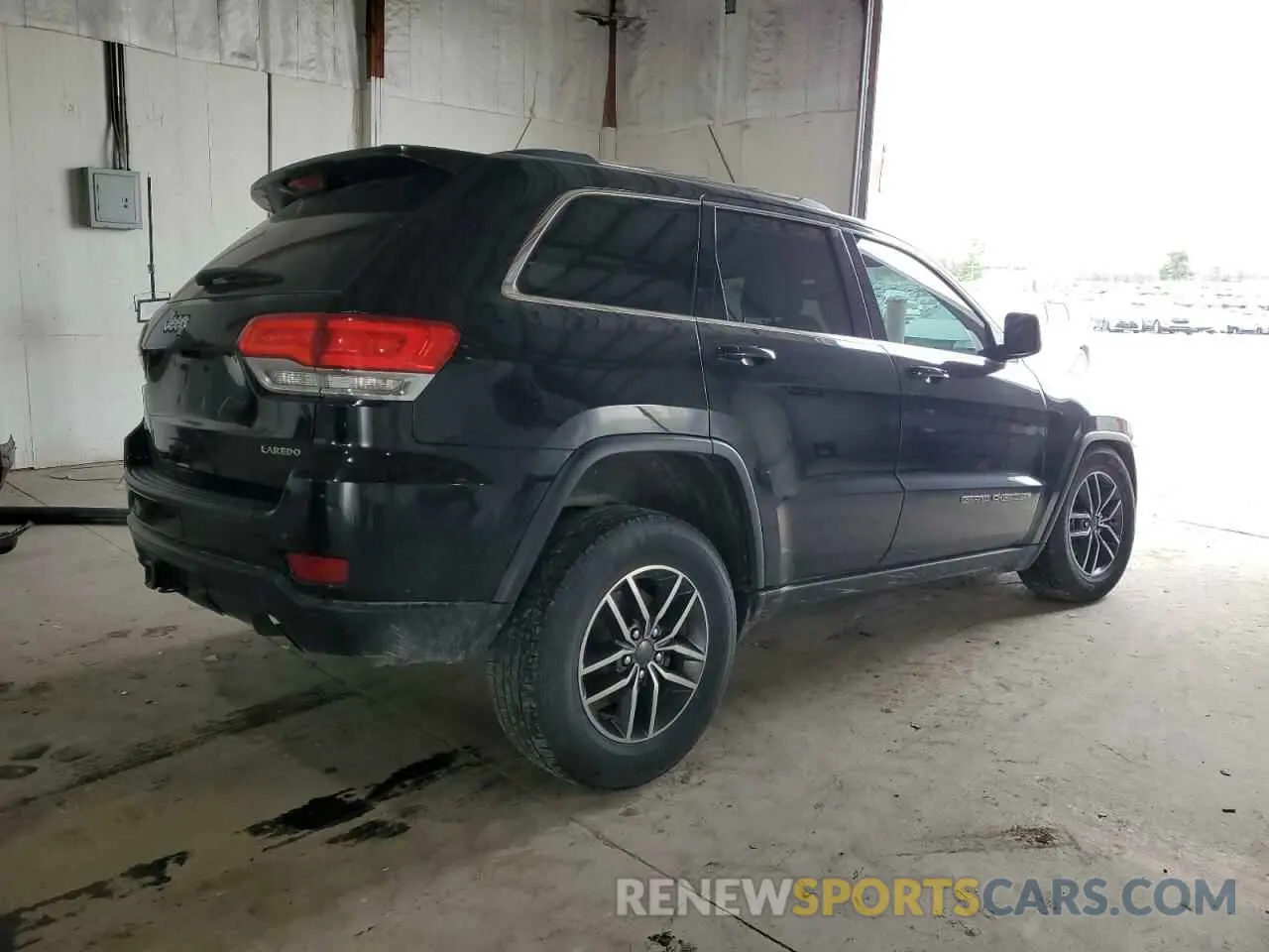 3 Photograph of a damaged car 1C4RJFAG3KC648131 JEEP GRAND CHER 2019