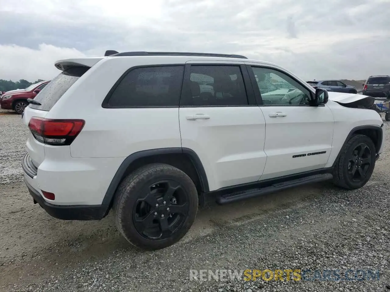 3 Photograph of a damaged car 1C4RJFAG6KC614135 JEEP GRAND CHER 2019