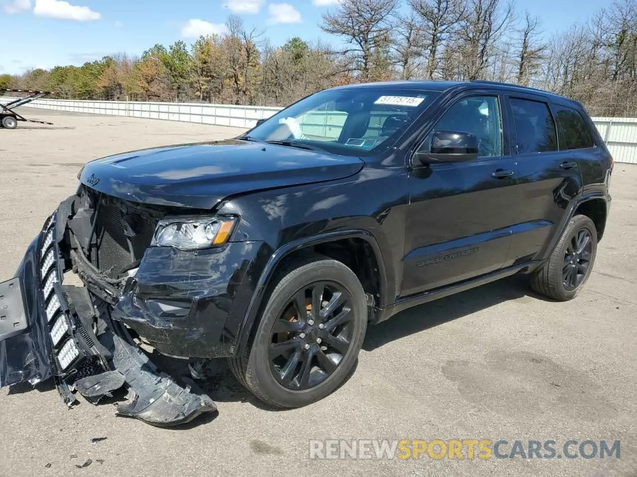 1 Photograph of a damaged car 1C4RJFAG6KC810138 JEEP GRAND CHER 2019