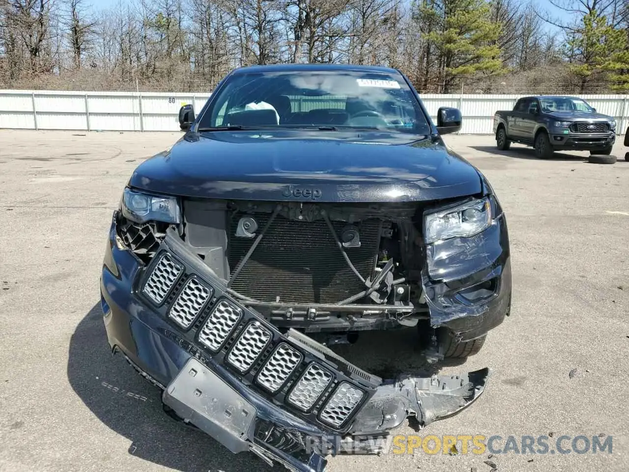 5 Photograph of a damaged car 1C4RJFAG6KC810138 JEEP GRAND CHER 2019