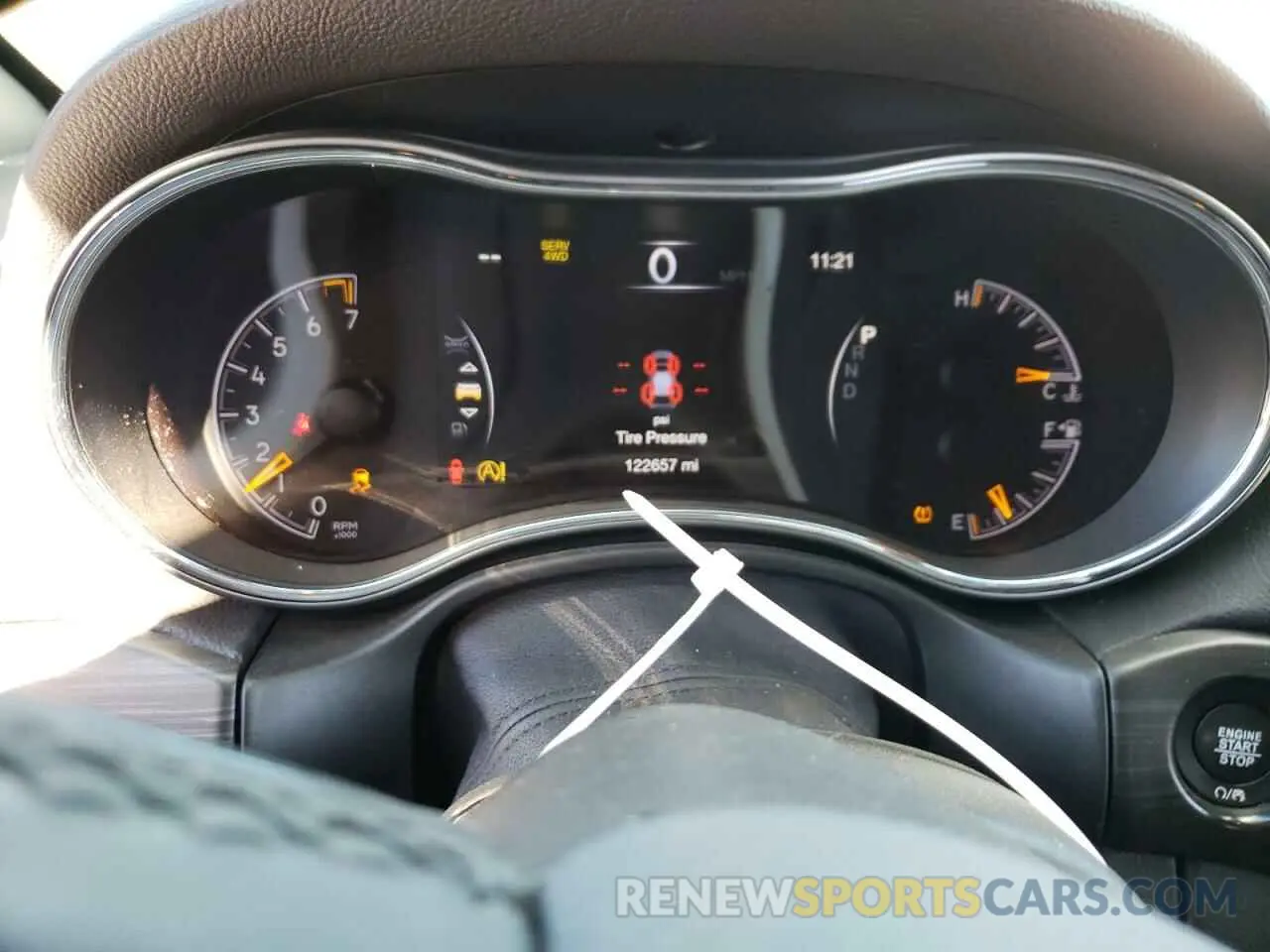 9 Photograph of a damaged car 1C4RJFAG7KC581663 JEEP GRAND CHER 2019