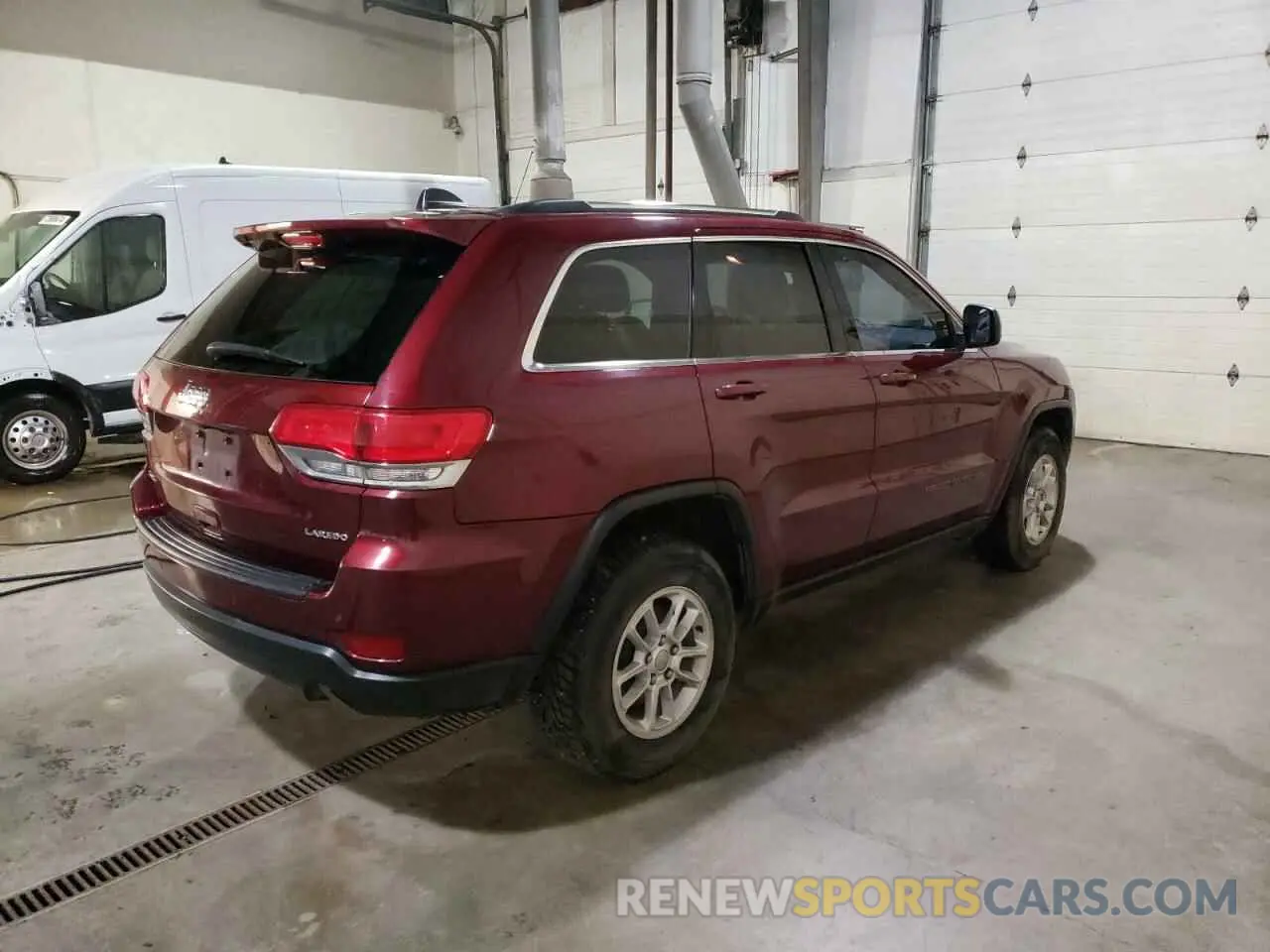 3 Photograph of a damaged car 1C4RJFAG8KC758253 JEEP GRAND CHER 2019