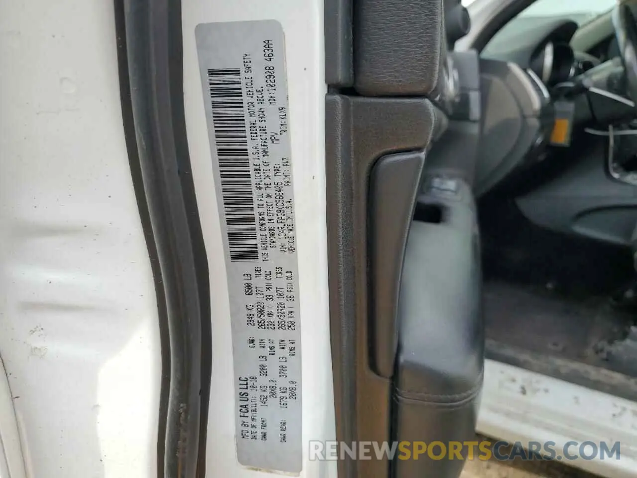 13 Photograph of a damaged car 1C4RJFAG9KC566405 JEEP GRAND CHER 2019