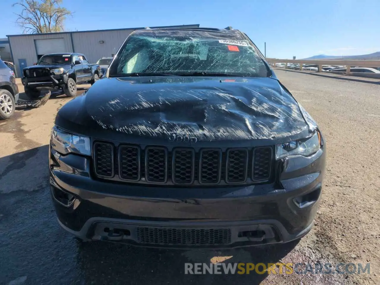 5 Photograph of a damaged car 1C4RJFAGXKC624201 JEEP GRAND CHER 2019