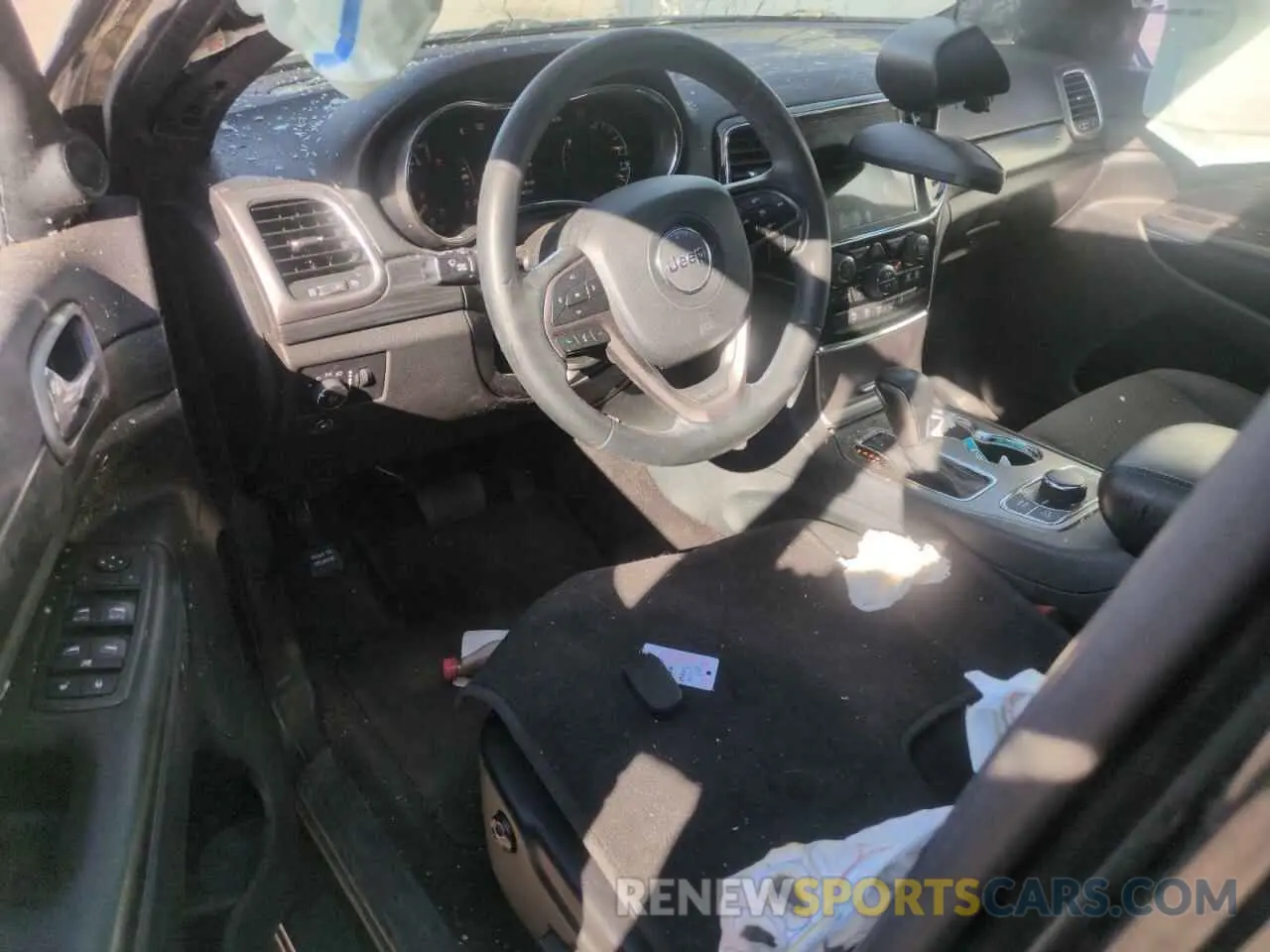 8 Photograph of a damaged car 1C4RJFAGXKC624201 JEEP GRAND CHER 2019