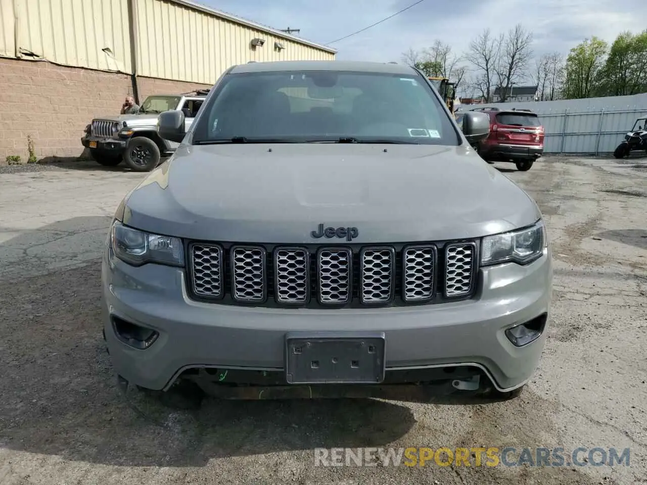 5 Photograph of a damaged car 1C4RJFAGXKC727635 JEEP GRAND CHER 2019