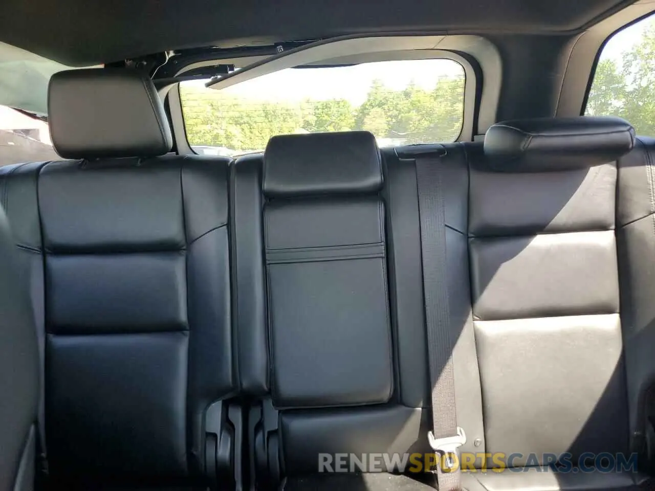 10 Photograph of a damaged car 1C4RJFBG0KC788510 JEEP GRAND CHER 2019