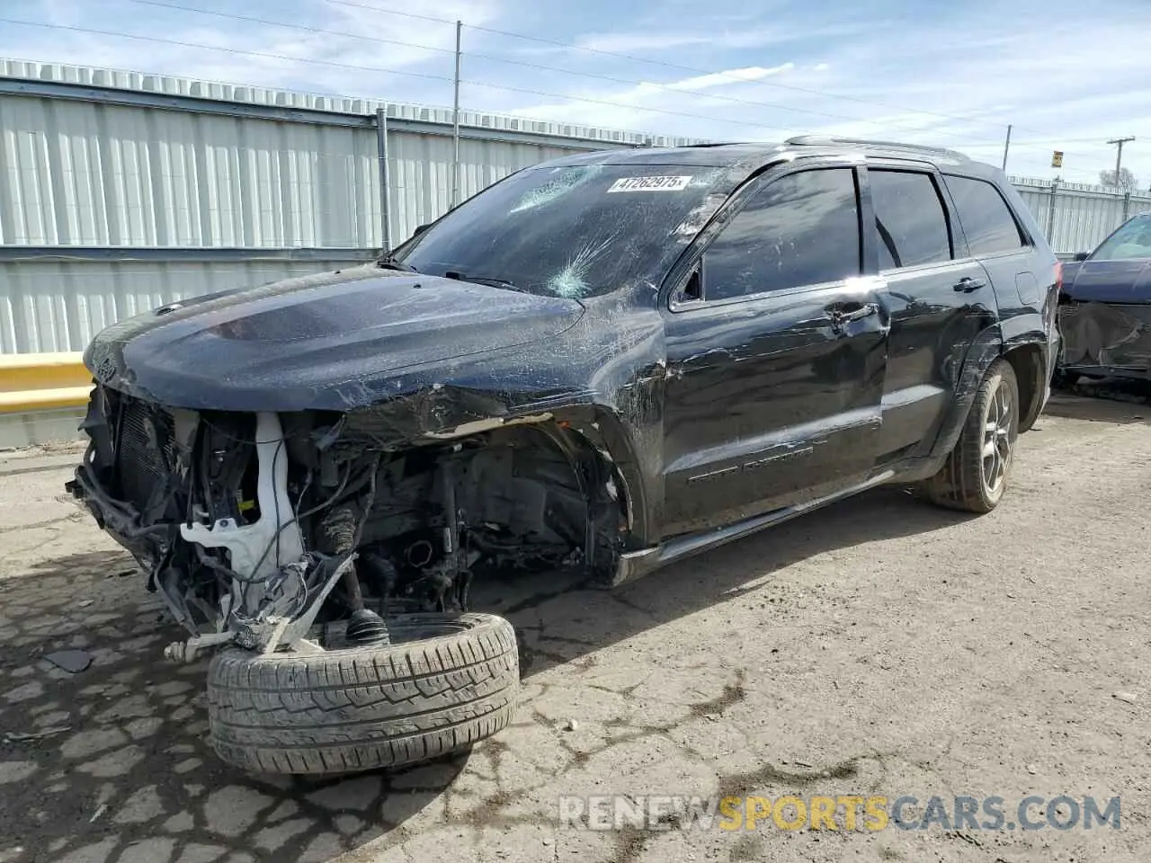 1 Photograph of a damaged car 1C4RJFBG0KC842789 JEEP GRAND CHER 2019