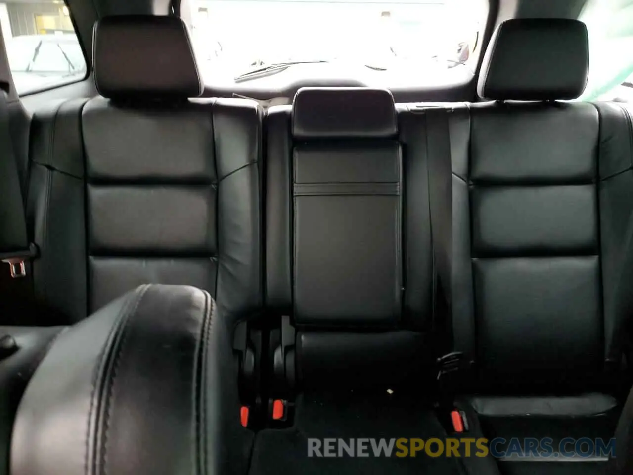 10 Photograph of a damaged car 1C4RJFBG1KC611187 JEEP GRAND CHER 2019