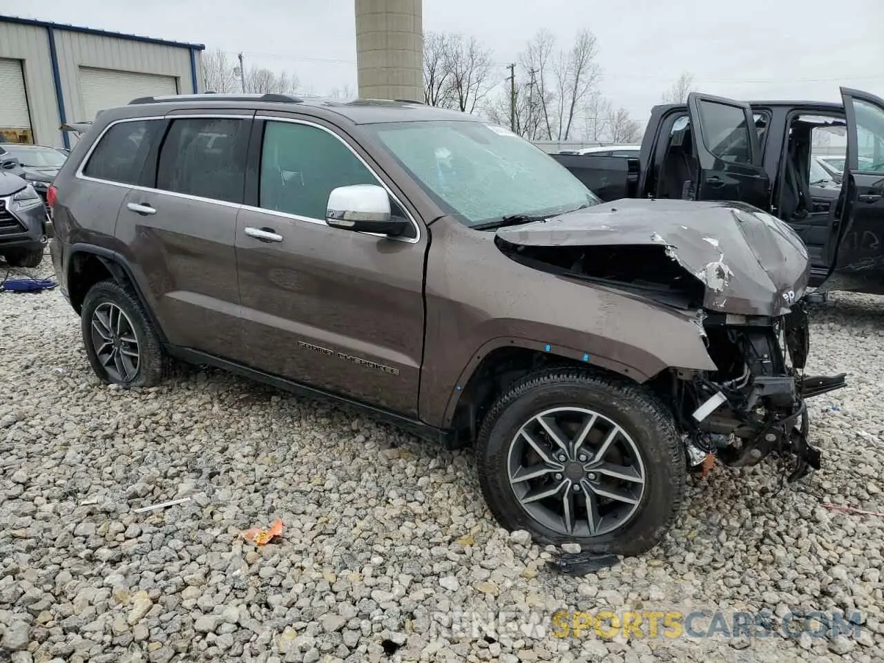 4 Photograph of a damaged car 1C4RJFBG1KC611187 JEEP GRAND CHER 2019